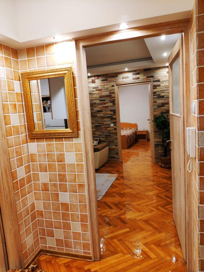 V2 With Love - Vintage Modern And Spacious Belgrade Luaran gambar