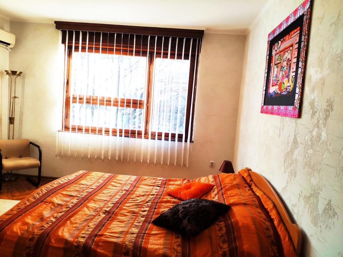 V2 With Love - Vintage Modern And Spacious Belgrade Luaran gambar